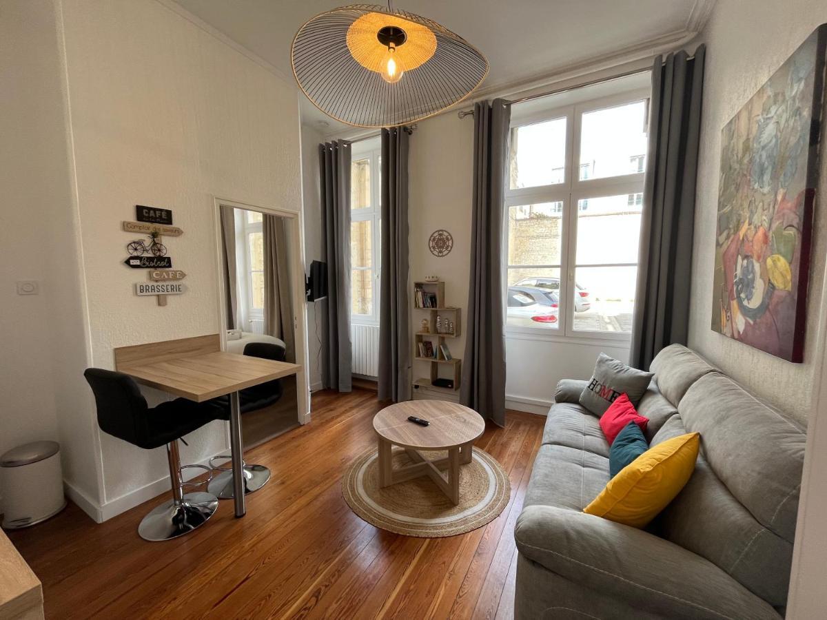 Paon, Coquet Appt Avec Parking A Caen Apartment Exterior foto